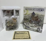 Boyd Bears Bearly-built Villages Bailey's Cozy Cottage New In Box. Fixed Price $20.00.