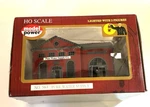 Model Power 563 Ho Pure Water Supply Built-up Lighted W/2 Hand Painted Figure. Fixed Price $34.99.