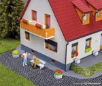 Decorative Set Flower Pots And Garden Equipment Ho/oo Gauge Kibri Kit 38141. Fixed Price $32.08.