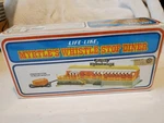 Life-like Myrtle's Whistle Stop Diner Ho Nrfb 08707. Fixed Price $31.95.