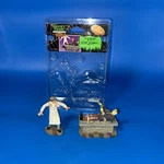 Lemax Spooky Town Collection It's Alive, Set Of #72376 2007 Retired Figurine. Fixed Price $20.00.