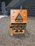 Faller B-939 Flower Shop With Interior And Iluminated Fully Assembled. Fixed Price $59.99.