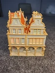 Vollmer 3740 3743 European Shops/ Cafe Apartment Building Fully Assembled. Fixed Price $34.99.