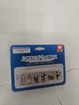 Walthers Scenemaster Christmas Figures Ho Scale. Fixed Price $14.99.