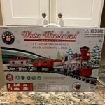 Lionel Winter Wonderland Express Battery Operated Train Set 7-12086. Fixed Price $55.00.