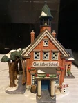 Heartland Valley Village "glen Arbor School' Lighted House # 9851445 2001. Fixed Price $34.99.