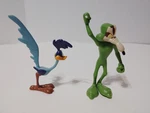 2! Looney Tunes Road Runner Wile E. Coyote Acme Suit 3.75 Figure Only 1997. Fixed Price $19.99.
