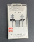 Scale Busch 5934 United States Style Crossing Signals W/control HO3562. Fixed Price $41.38.