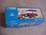 Corgi Classics 56401 Diamond T620 Box Van Schlitz Ltd Edition. Fixed Price $10.00.