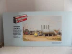 Interstate Fule And Oil Kit Ho Scale By Walthers #933-3006 New Box. Fixed Price $28.50.