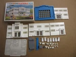 Bachmann O-s Scale Plasticville Hospital 1919 Complete W/ 22 Furniture Pieces. Fixed Price $67.00.