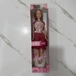 Vintage 2004 Barbie City Style Doll Mattel (model G8570) New Box. Fixed Price $25.00.