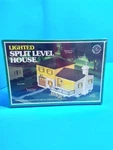 Scale Bachmann Split Level House Kit #49-2572. Fixed Price $23.00.