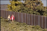 Walthers Cornerstone 933-3521 Ho Wood Fence Kit. Fixed Price $14.99.