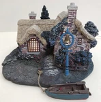 Hawthorne Village Thomas Kinkade Seaside Boathouse #79735. Fixed Price $24.99.