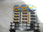 Lionel 9123 Gauge Chesapeake And Ohio 3-TIER Auto Carrier With Hot Wheels. Fixed Price $30.00.