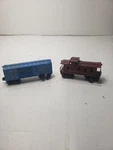 Set Of 2 Lionel Lines 6017 Caboose & 6044 Airex Box Car Guage Trains. Fixed Price $20.99.