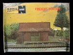 Vintage Atlas Gauge Freight Station No. 2825 - 150 Plastic Model Kit Train Set. Fixed Price $21.99.