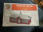 Scale Bachmann Plasticville School House #45133 Model Kit. Fixed Price $12.00.