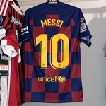 Barcelona 2019/20 Nike Home Football Shirt Lionel Messi 10 Mens Small AJ5532-456. Fixed Price $81.32.