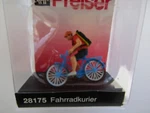 Preiser Ho - Bicycle Courier #28175 (nib). Fixed Price $10.95.