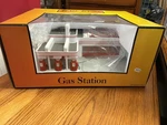 Mth Rail-king Esso Operating Gas Station #30-9106 O-gauge New. Fixed Price $92.00.