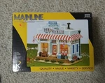 K-kine Mainline America K-43042 Lemax Suzy's Ice Cream Shop Lighted W/box 2005. Fixed Price $35.00.