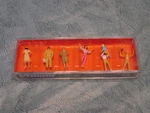 Preiser Ho #24663 Circusgoers At The Sweet Stand. Fixed Price $26.09.
