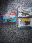 Life Like Ho Scale Operating Gravel Unloader New Crossing Gate Trains Railroads. Fixed Price $22.45.