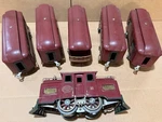 Set Lionel 33 Standard Gauge Prewar 0-4-0 Powered Electric Locomotive / 5 Cars. Fixed Price $295.00.