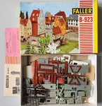Faller B-923 City Wall Original Packaging, 60S Rarity #DEZ3721. Fixed Price $212.17.