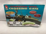 Life Like Operating Dual Crossing Gate #433-8309 Ho Scale. Fixed Price $11.00.