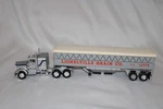 Lionelville Grain Company Tractor And Trailer 6-12779 Gauge. Fixed Price $13.99.