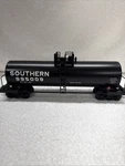 Lionel 2001 Southern Unibody Tank Car 6-17918 Original Box. Fixed Price $36.25.