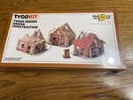 Tyco Three Houses Under Construction 7759 Sealed New In Box.. Fixed Price $31.45.