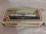 Ho Scale Bachmann Chrome Finish 3 Dome Mobilgas Billboard Tank Car #1442. Fixed Price $8.72.