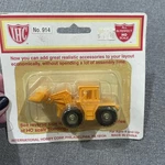 Ho Scale 914 Ihc Front End Loader With Blade. Fixed Price $10.22.