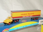 Athearn Ho Union Pacific Mack B And 40' Trailer 93190 1:87 Scale. Fixed Price $38.00.