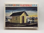 Bachmann Plasticville Usa Watchman's Shanty O27 Gauge Model #1816 Original Box. Fixed Price $19.95.