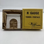 Alexander Scale Model CS-112 Tunnel Portal Spruce Creek Gauge Read. Fixed Price $9.99.