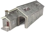 Metcalfe PN936 Settle Carlisle Goods Shed Die Cut Card Kit Gauge Pod Post. Fixed Price $22.04.
