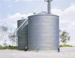 Walthers Cornerstone Ho Scale Big Grain Storage Bin Structure Kit. Fixed Price $29.74.