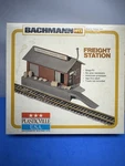 Bachmann - Plasticville Ho Scale Freight Station #2610 Made In Usa. Fixed Price $14.00.