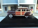 Oxford 1942 Town & Country Woody Wagon Maroon W/ Mahogany Panels 1/87. Fixed Price $14.95.