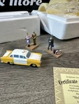 Bachmann Hawthorne Village Collection Figurines Holiday Taxi People (3PCS). Fixed Price $20.00.