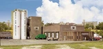 Walthers Cornerstone Ho Scale Magic Pan Commercial Bakery Kit 933-2915. Fixed Price $83.58.