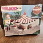 Life-like Buildems-kentucky Fried CHICKEN-01394-HO Train Scale Model Set Kfc Kit. Fixed Price $44.99.
