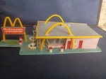 Vintage Life Like Buildems Ho Mcdonalds Hamburger Drive Model Missing Umbrell. Fixed Price $32.99.