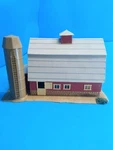 Ho Scale Tyco Pola Large Barn. Fixed Price $20.00.