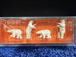 (n) Preiser Circus / Zoo White Polar Bears - 4 Figures, New 79716 Scale 1:160. Fixed Price $22.50.